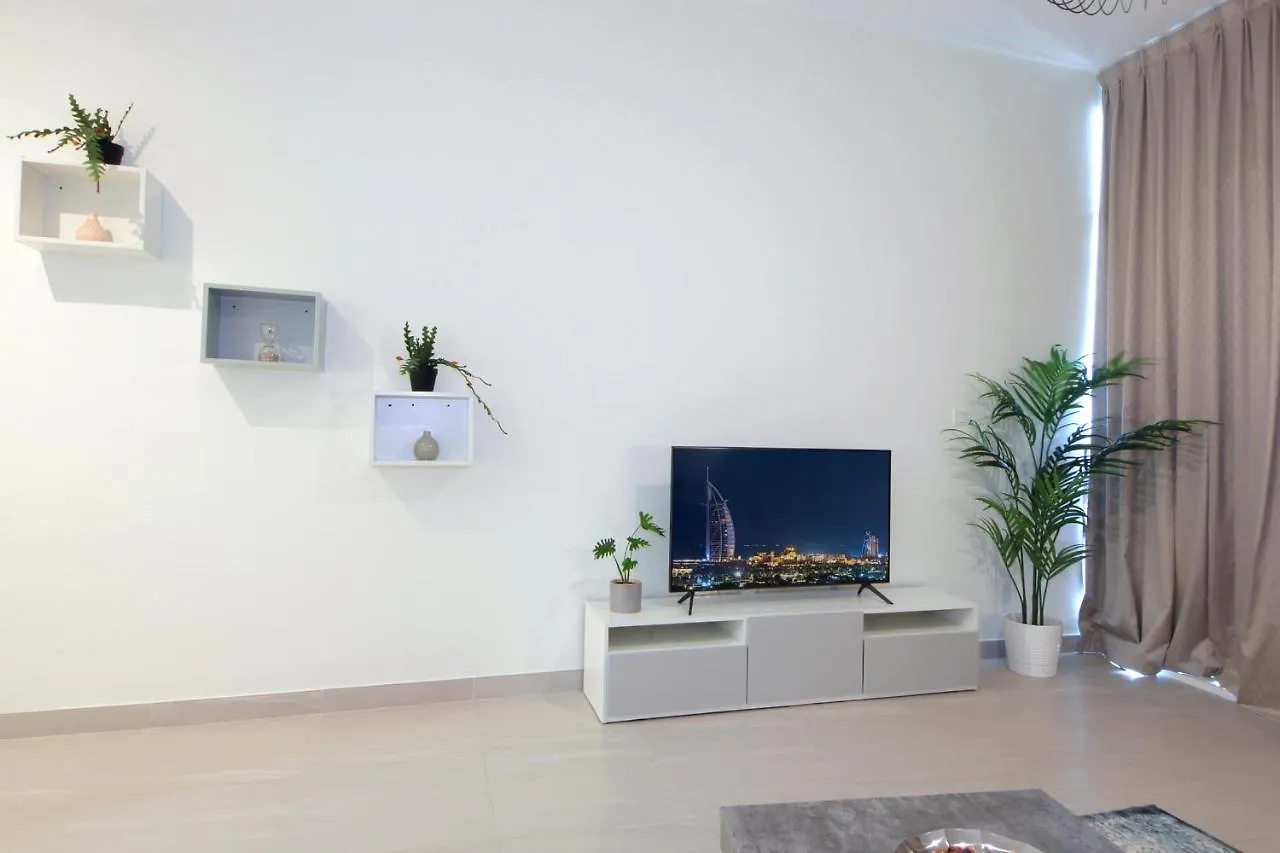 Luxury Staycation - Park Gate Residences - Lush Green Garden Of Zabeel Park Dubai 0*,  United Arab Emirates